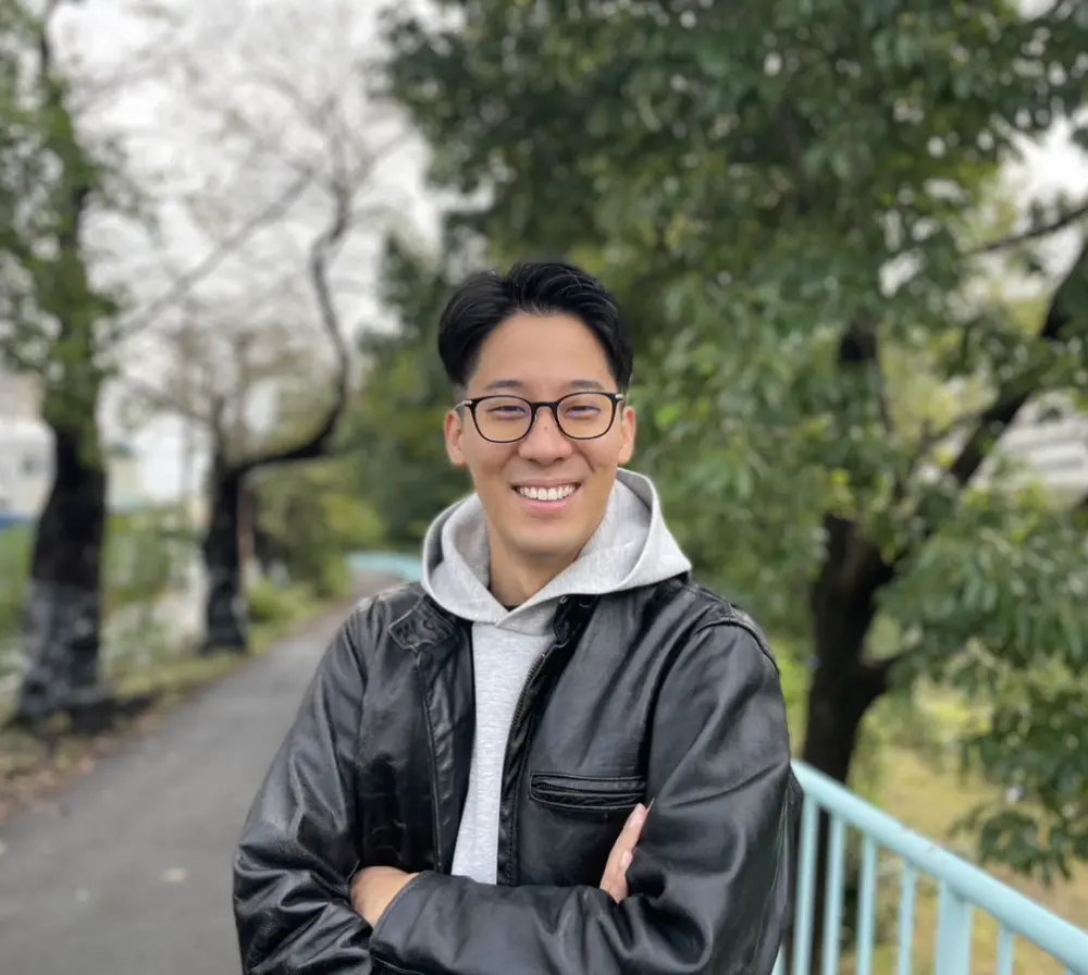 シニアディレクター