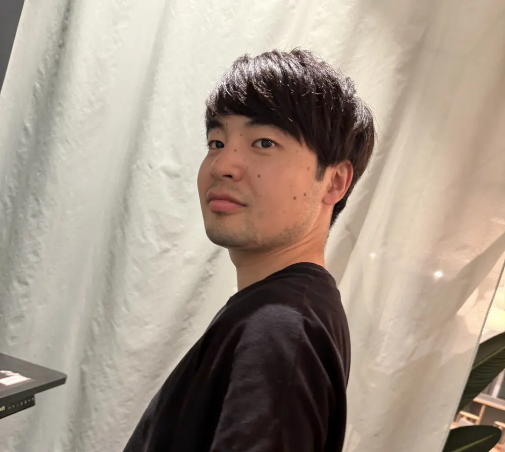 シニアディレクター